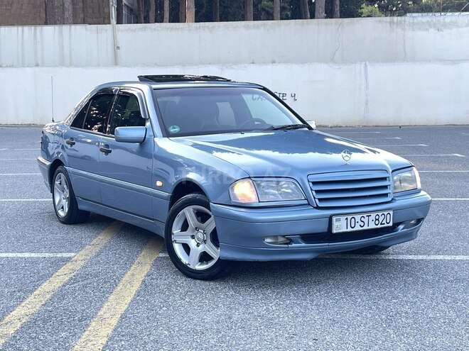Mercedes C 220-2