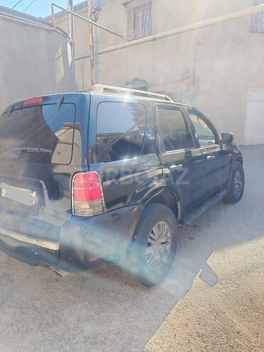 Ford Explorer-6