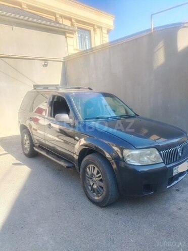 Ford Explorer-3