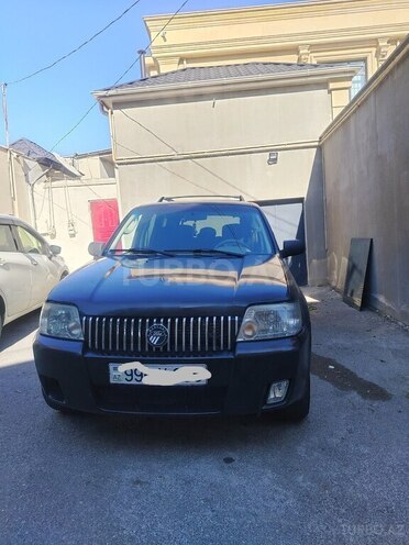 Ford Explorer-1