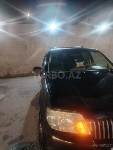 Ford Explorer-15