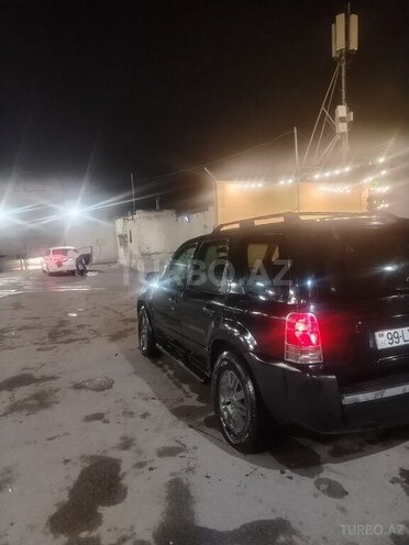 Ford Explorer-14