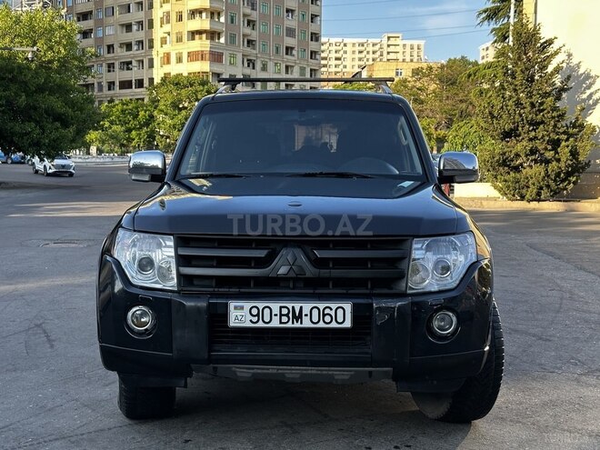 Mitsubishi Pajero-1