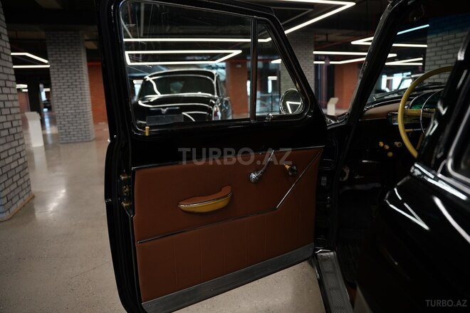 GAZ 21 "Volga"-3