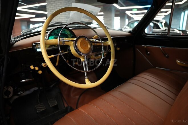 GAZ 21 "Volga"-4