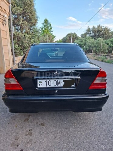 Mercedes C 200-7