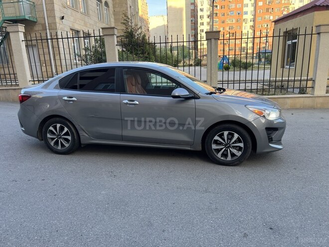 Kia Rio-2