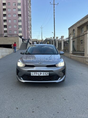 Kia Rio-1