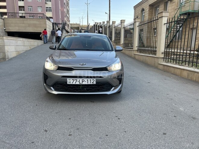 Kia Rio-4