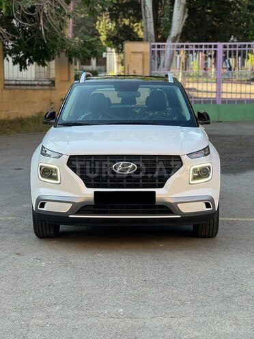 Hyundai Venue-7