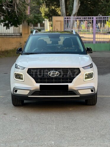 Hyundai Venue-4