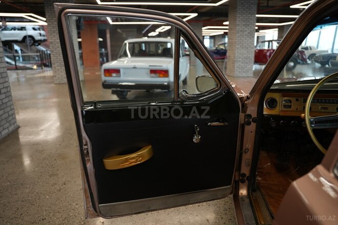 GAZ 24 "Volga"-3