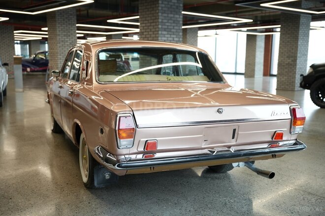 GAZ 24 "Volga"-9
