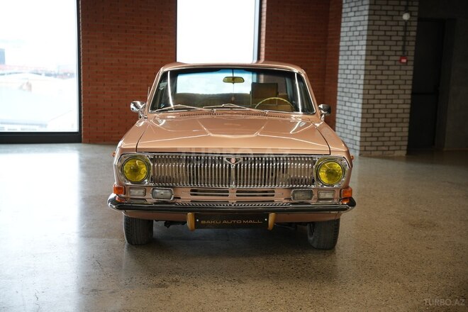 GAZ 24 "Volga"-1