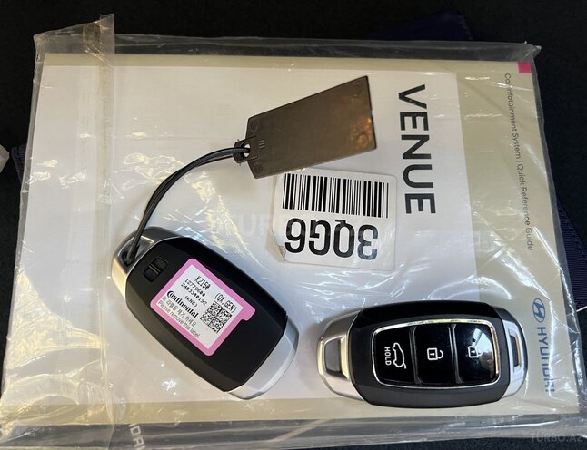 Hyundai Venue-14