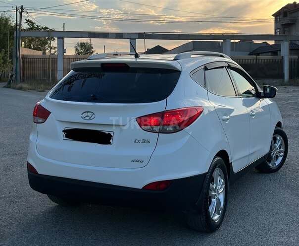 Hyundai ix35-8