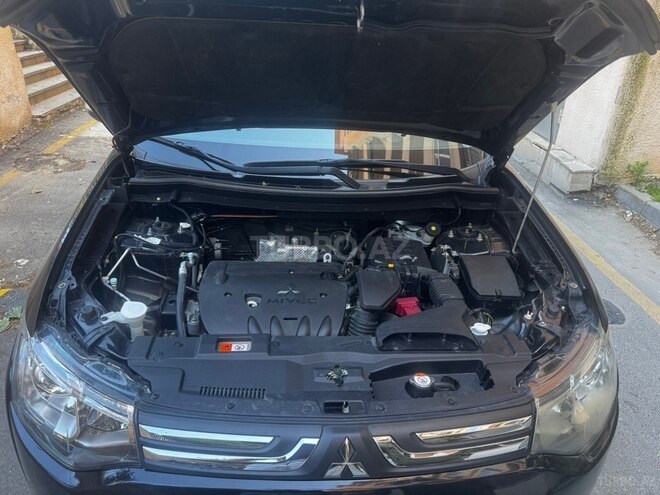 Mitsubishi Outlander-9