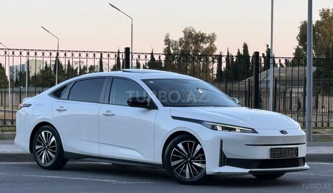 Changan Qiyuan A05-5