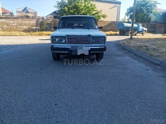 LADA (VAZ) 2107-1