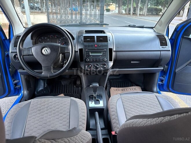 Volkswagen Polo-7