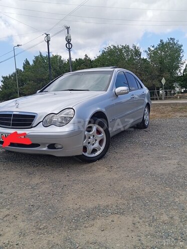 Mercedes C 200-1
