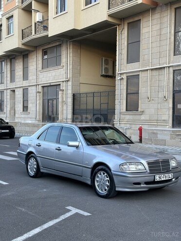 Mercedes C 200-6