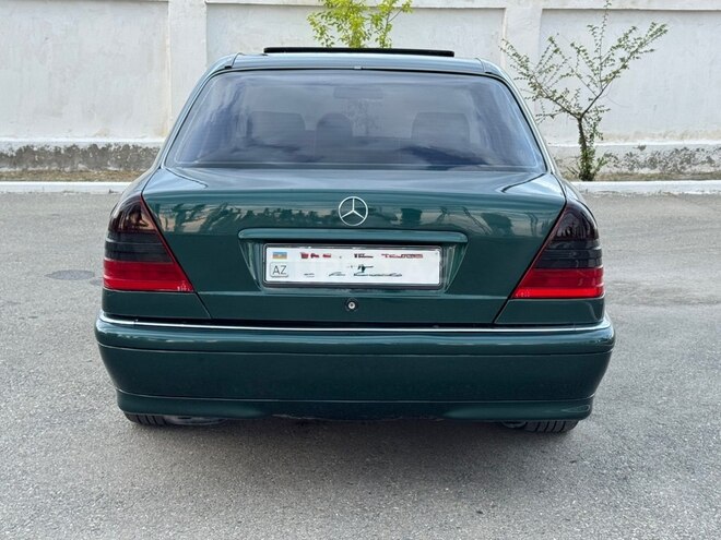 Mercedes C 200-2