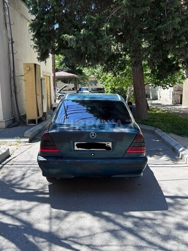 Mercedes C 200-2