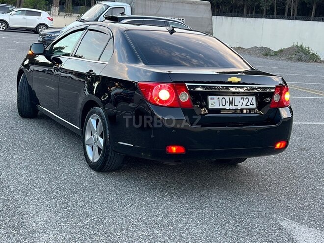 Chevrolet Epica-8
