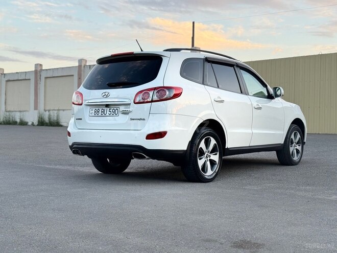 Hyundai Santa Fe-10