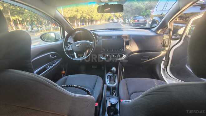 Kia Rio-7