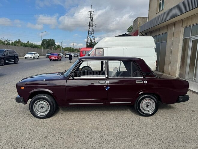 LADA (VAZ) 2107-2