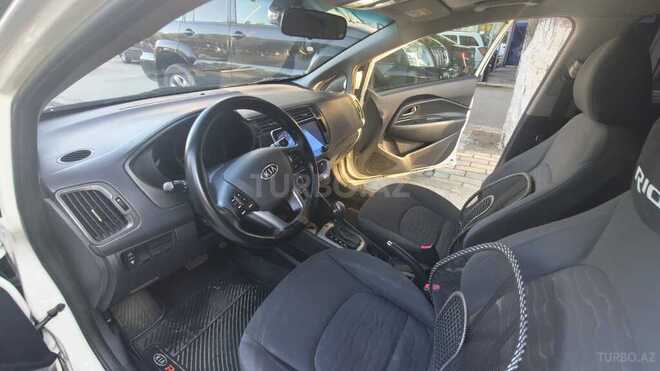 Kia Rio-8