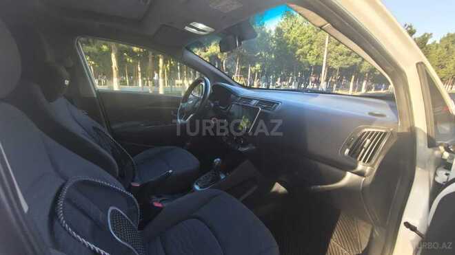 Kia Rio-9