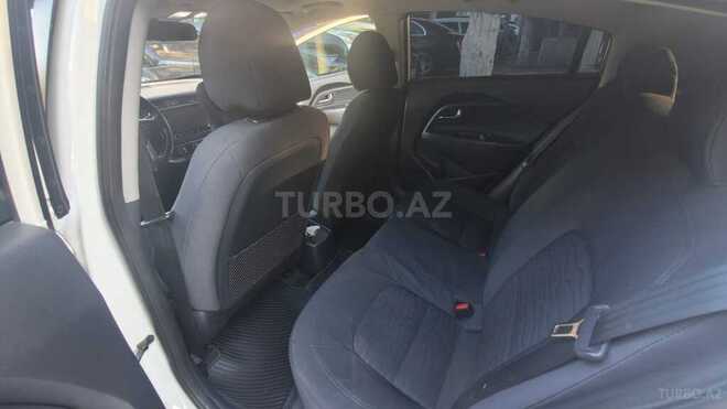 Kia Rio-10