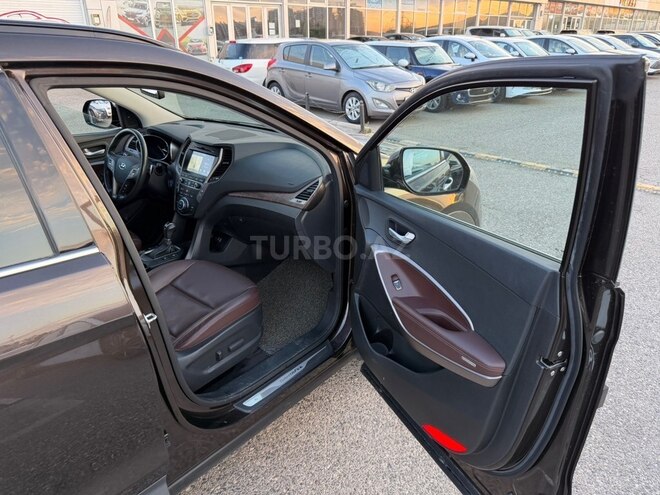 Hyundai Santa Fe-18
