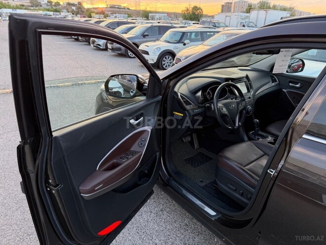 Hyundai Santa Fe-16