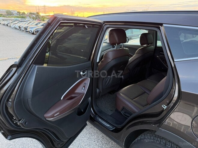 Hyundai Santa Fe-21