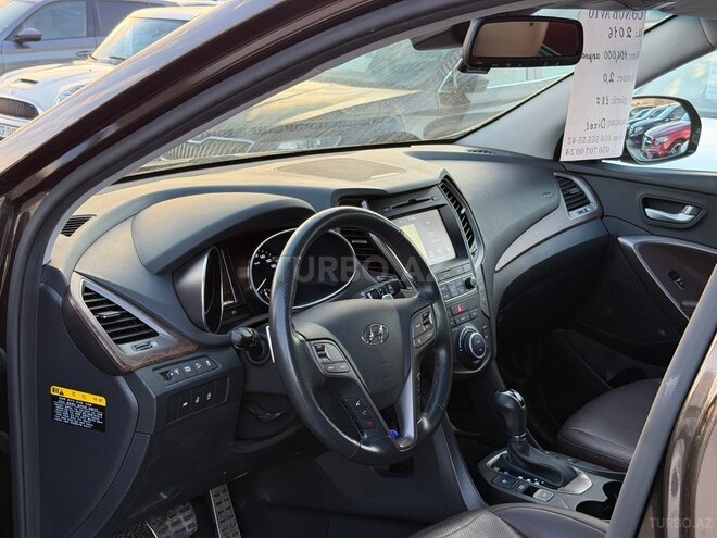 Hyundai Santa Fe-15