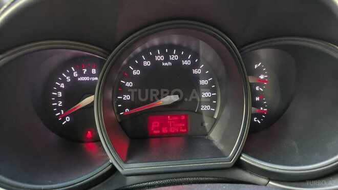 Kia Rio-13