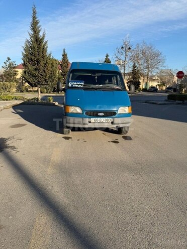 Ford Transit-1