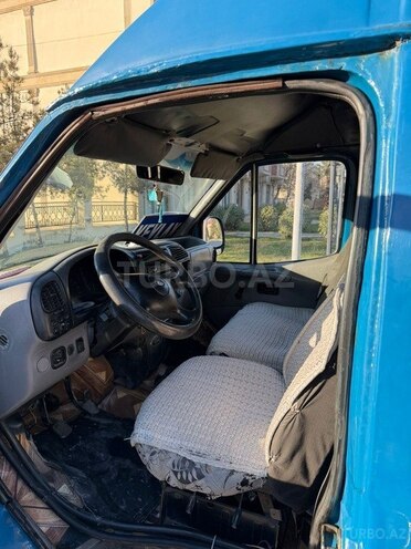 Ford Transit-6
