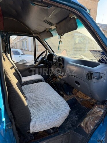 Ford Transit-4