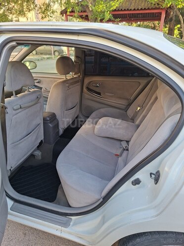 Nissan Maxima-10
