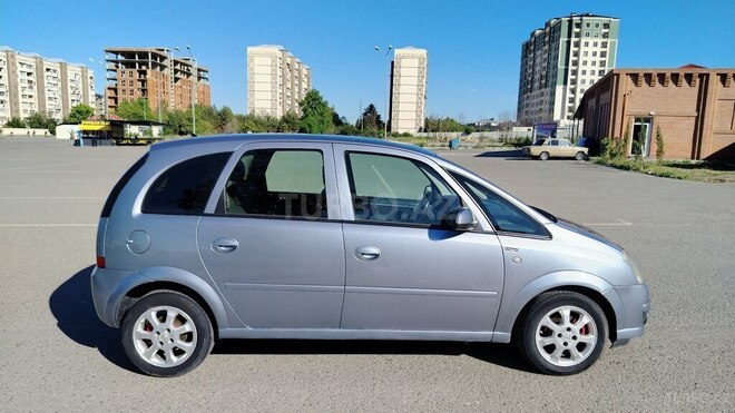 Opel Meriva-3