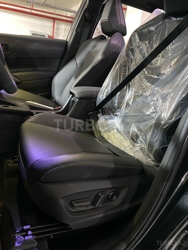 Toyota Corolla Cross-11