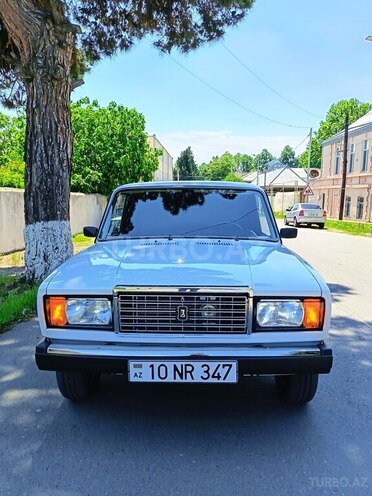 LADA (VAZ) 2107-1