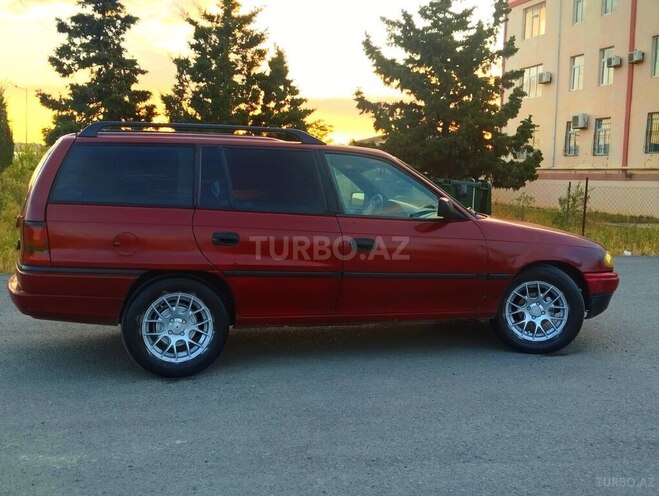 Opel Astra-3
