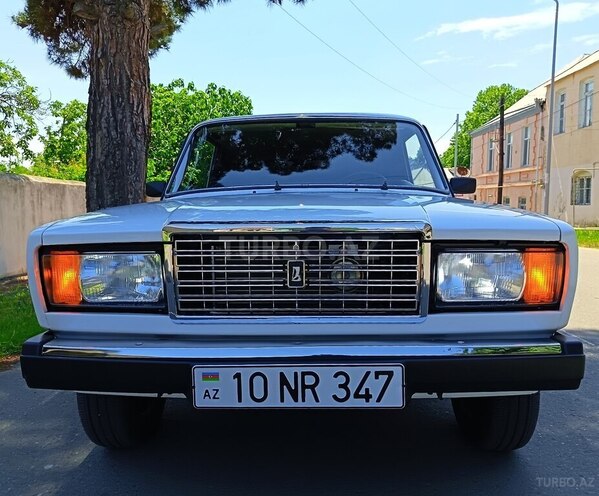 LADA (VAZ) 2107-4