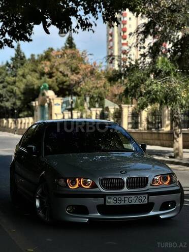 BMW 320-1